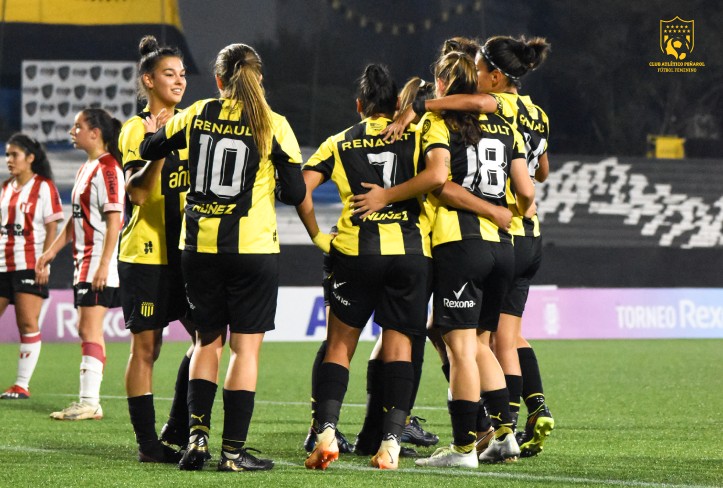 Fútbol Femenino  Peñarol 7-0 River Plate